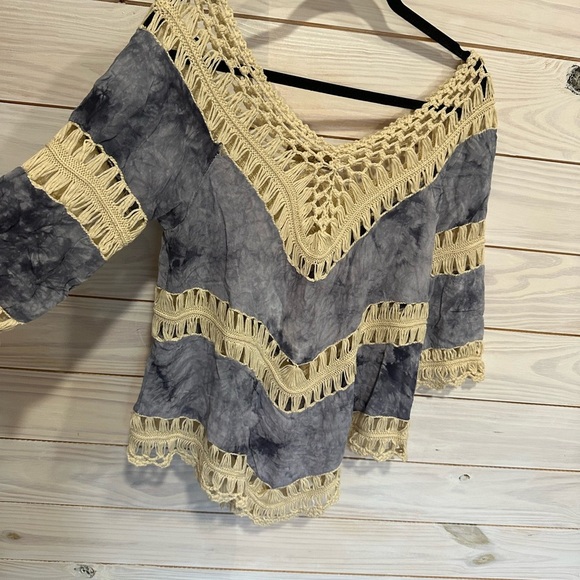 Jessica Crochet Trim Tie-Dye Top - Gray and Cream - Picture 2 of 5